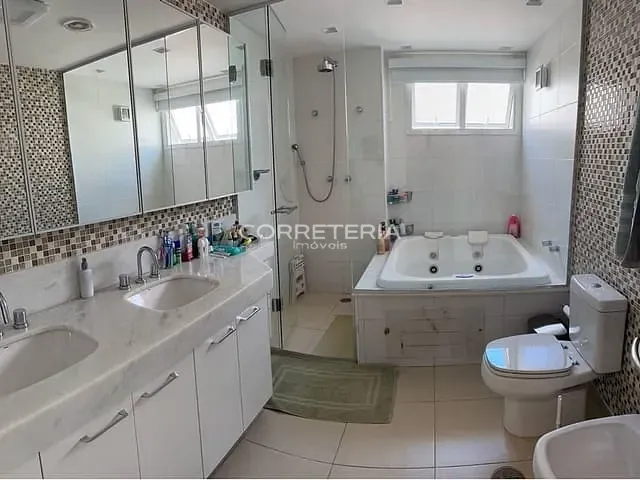 Apartamento 4 quartos e 5 banheiros, à venda, no bairro Vila Cordeiro em São Paulo