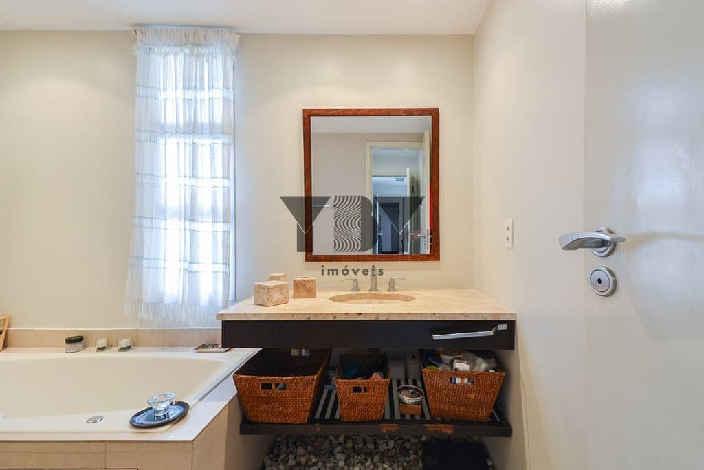 Apartamento à venda com 3 quartos, 136m² - Foto 17