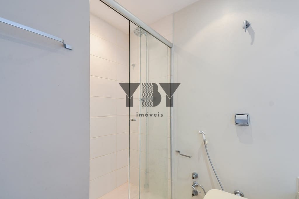 Apartamento à venda com 3 quartos, 136m² - Foto 4