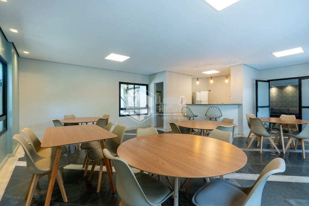 Apartamento à venda com 2 quartos, 95m² - Foto 11