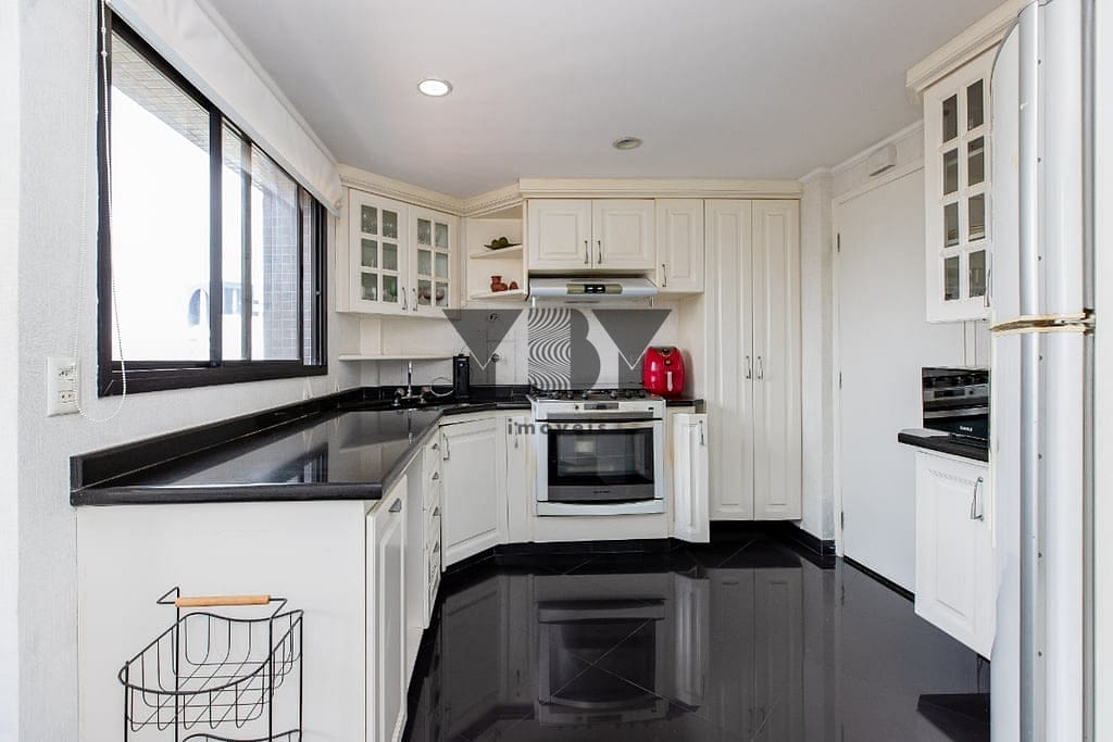Cobertura à venda com 5 quartos, 202m² - Foto 53