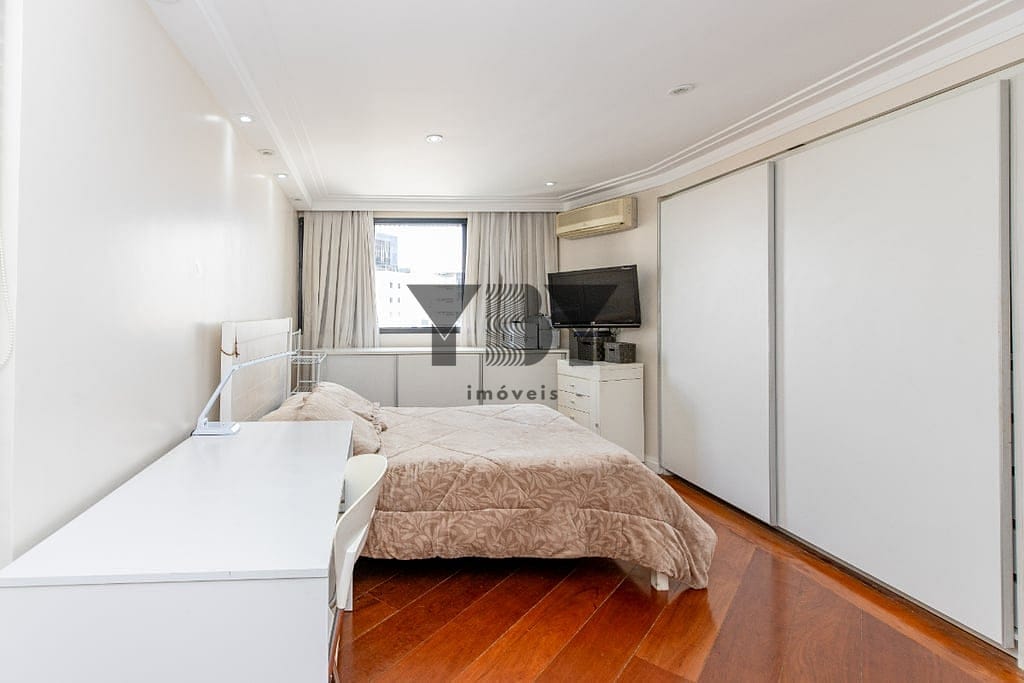 Cobertura à venda com 5 quartos, 202m² - Foto 18