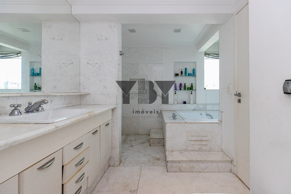 Cobertura à venda com 5 quartos, 202m² - Foto 16