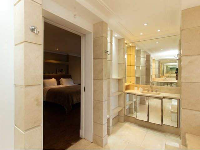 Foto do Apartamento - Apartamento à venda 3 Quartos 3 Suites 4 Vagas 340M² Panamby São Paulo - SP | YBY Imóveis