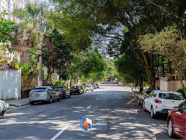 Casa 3 quartos e 2 banheiros, à venda, no bairro Campo Belo em São Paulo