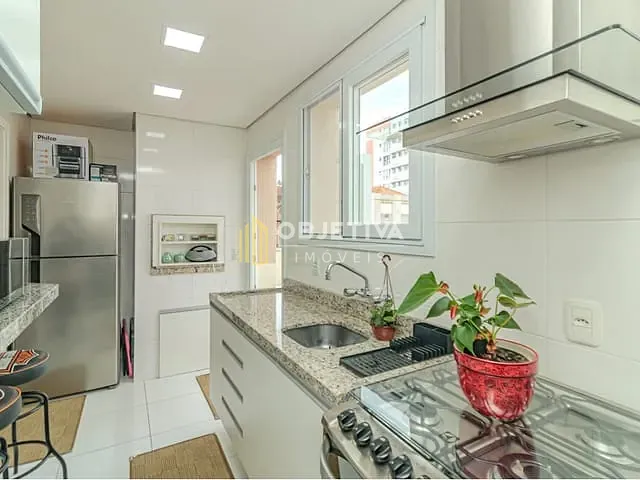 Apartamento 2 quartos e 2 banheiros, à venda, no bairro Cristo Redentor em Porto Alegre