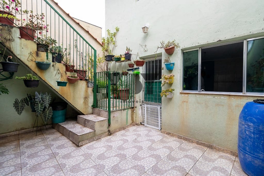 Casa à venda com 4 quartos, 111m² - Foto 6