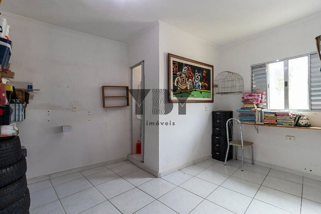 Casa à venda com 4 quartos, 111m² - Foto 2
