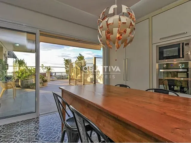 Casa 4 quartos e 7 banheiros, à venda, no bairro Nonoai em Porto Alegre