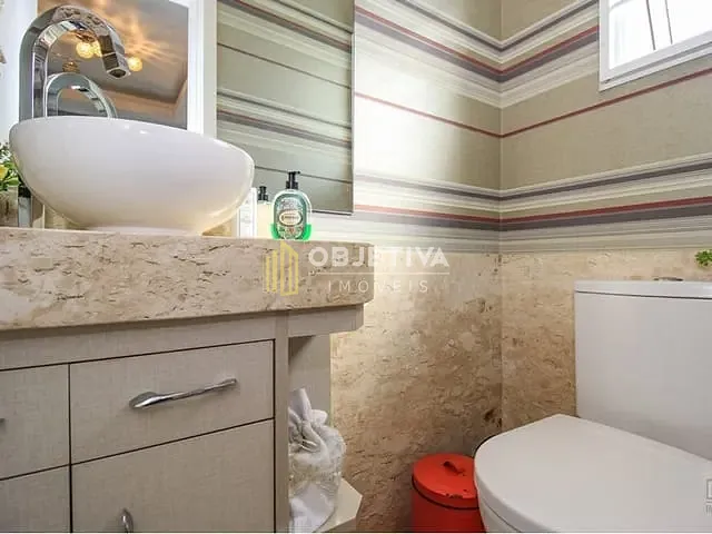Casa 4 quartos e 4 banheiros, à venda, no bairro Teresópolis em Porto Alegre