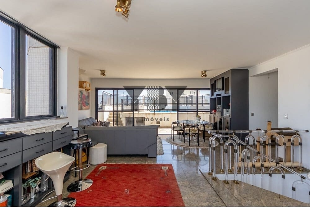 Cobertura à venda com 4 quartos, 320m² - Foto 1