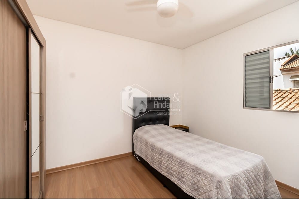 Casa à venda com 5 quartos, 265m² - Foto 46