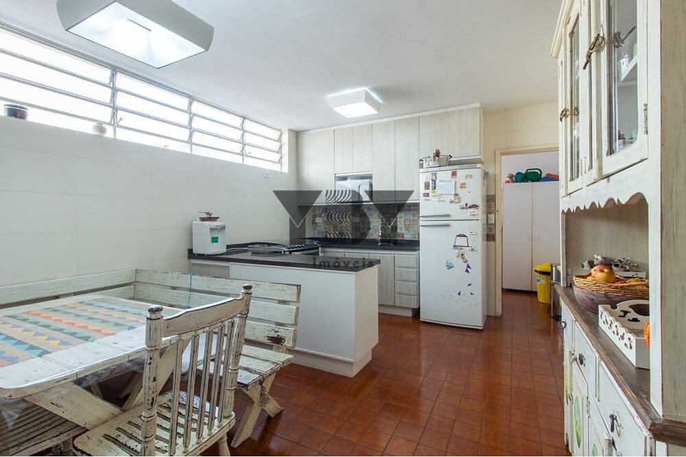 Casa à venda com 3 quartos, 189m² - Foto 5