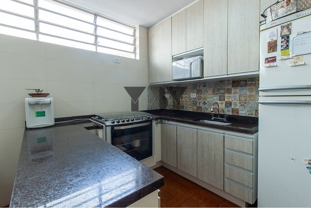 Casa à venda com 3 quartos, 189m² - Foto 8