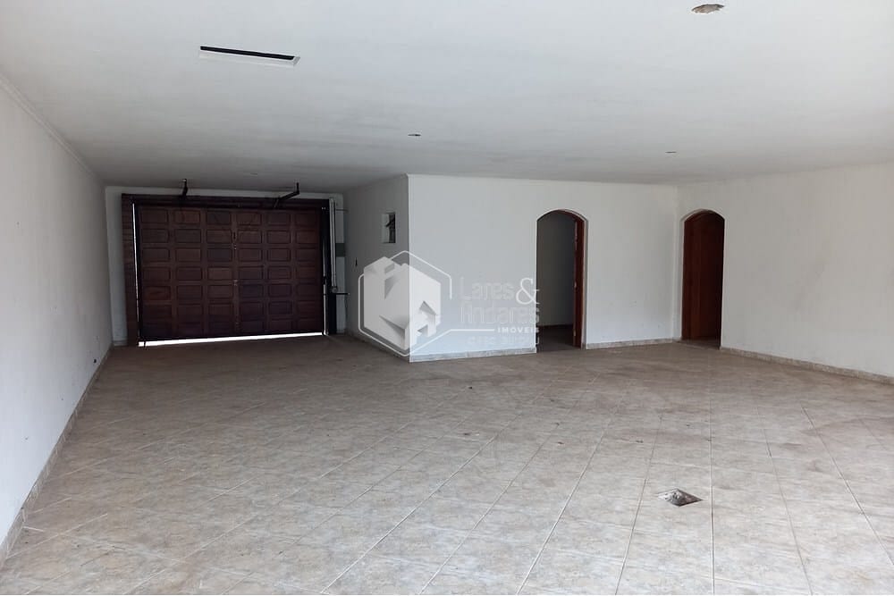 Casa à venda com 4 quartos, 377m² - Foto 9