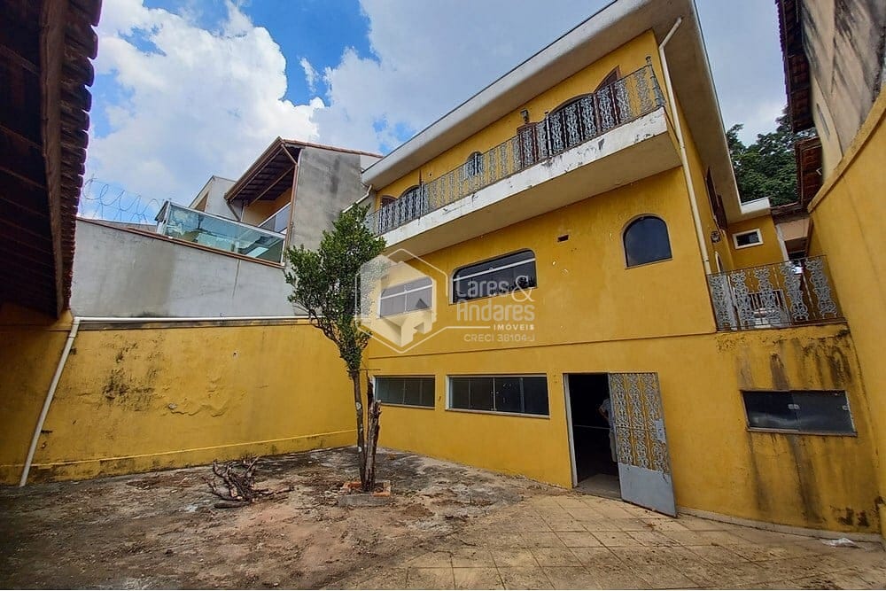 Casa à venda com 4 quartos, 377m² - Foto 15