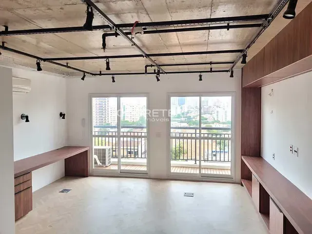 Sala à venda, no bairro Vila Mariana em São Paulo