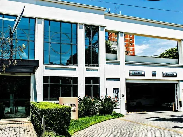 Sala à venda, no bairro Vila Mariana em São Paulo