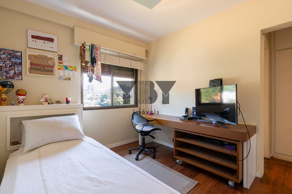 Apartamento à venda com 3 quartos, 232m² - Foto 9
