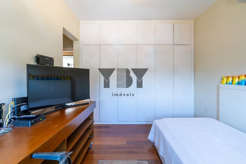 Apartamento à venda com 3 quartos, 232m² - Foto 10