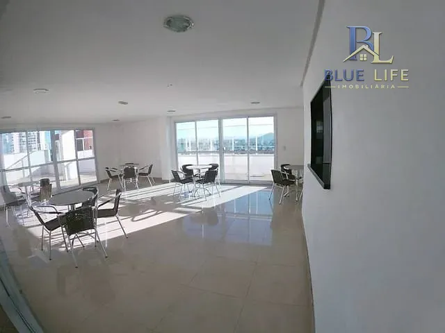 Apartamento 3 quartos e 2 banheiros, à venda, no bairro Praia da Costa em Vila Velha