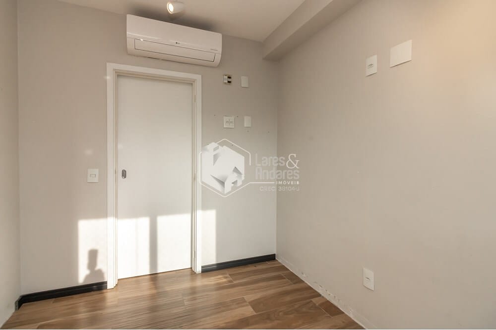 Apartamento à venda com 2 quartos, 55m² - Foto 32