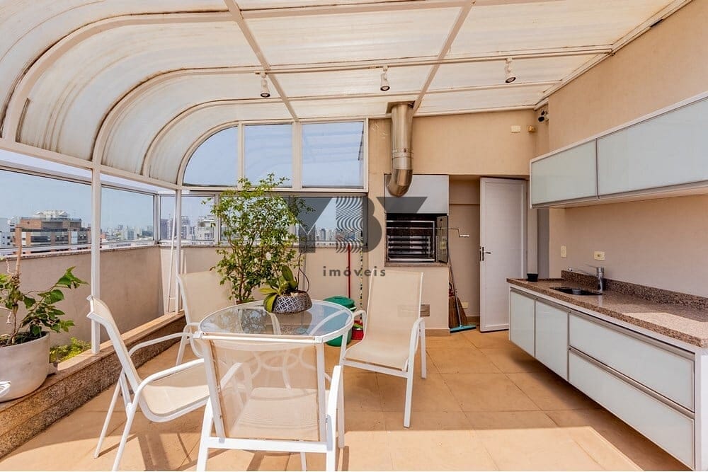 Cobertura à venda com 4 quartos, 350m² - Foto 32