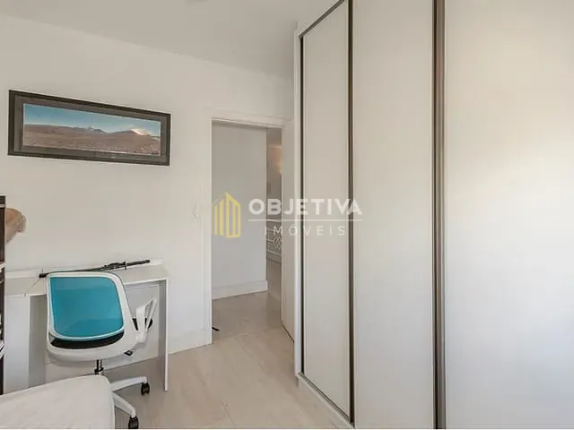 Casa 4 quartos e 4 banheiros, à venda, no bairro Lomba do Pinheiro em Porto Alegre