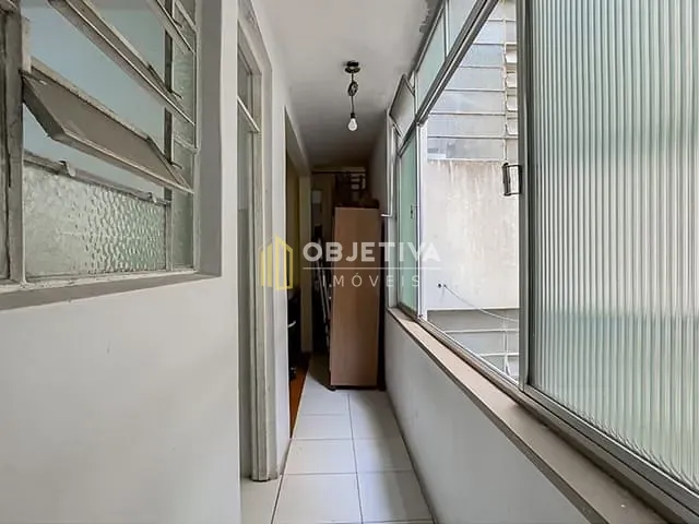 Apartamento 2 quartos e 2 banheiros, à venda, no bairro Floresta em Porto Alegre