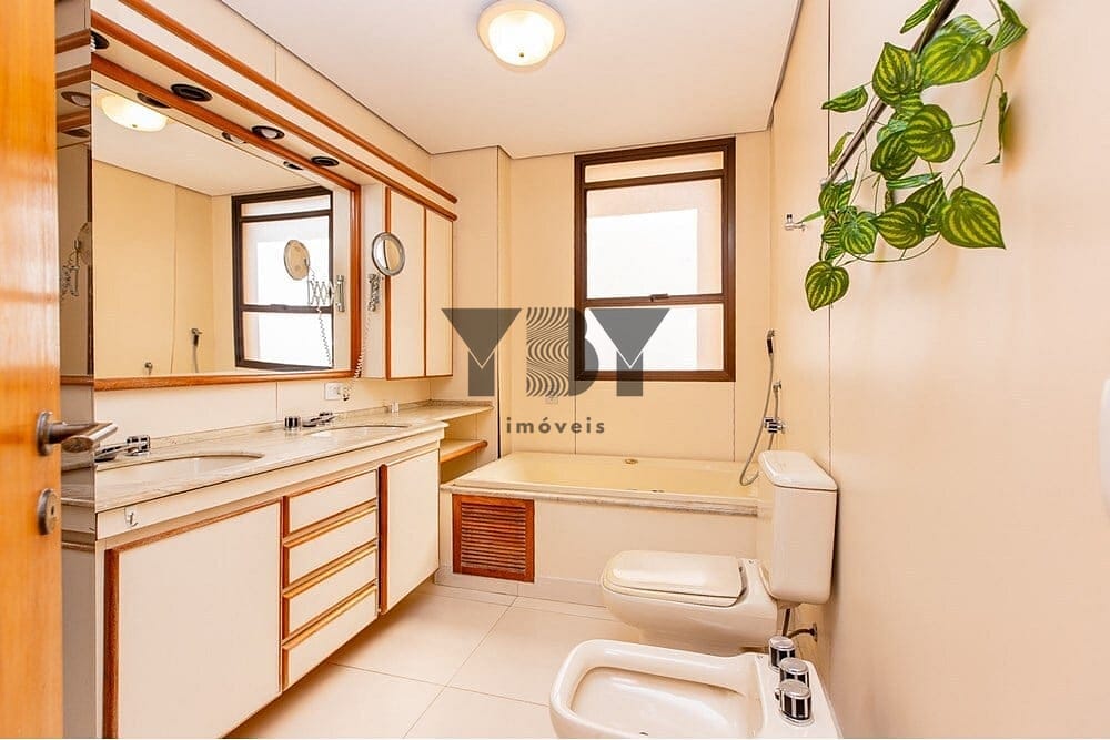 Apartamento à venda com 4 quartos, 200m² - Foto 35