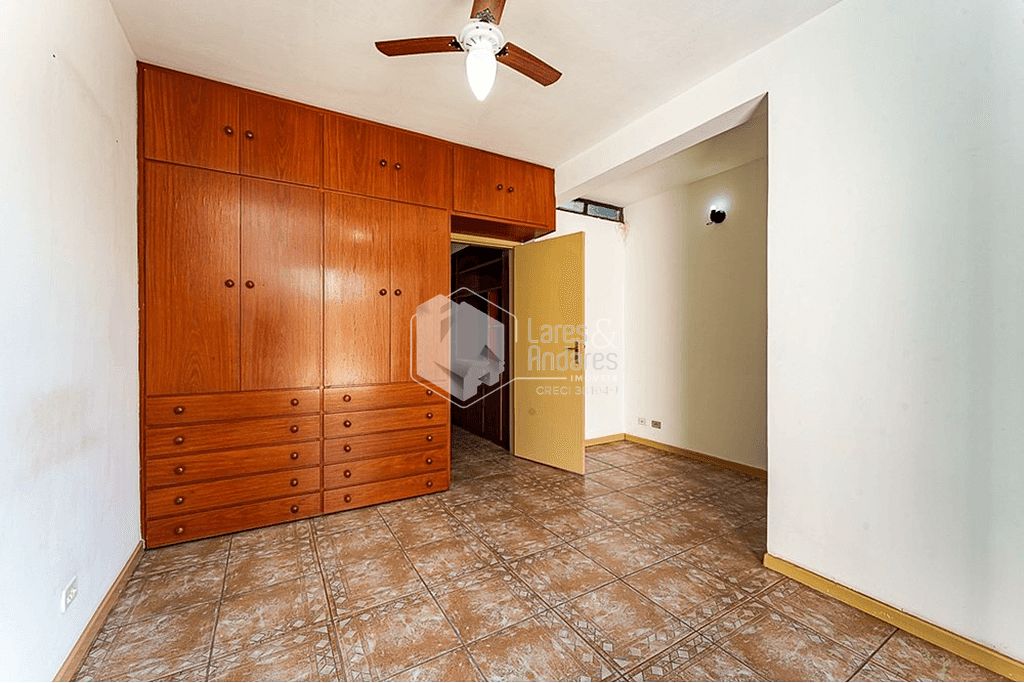 Casa à venda com 2 quartos, 225m² - Foto 10