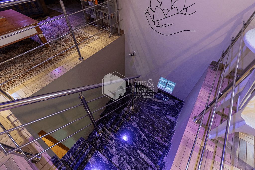 Casa à venda com 3 quartos, 299m² - Foto 18