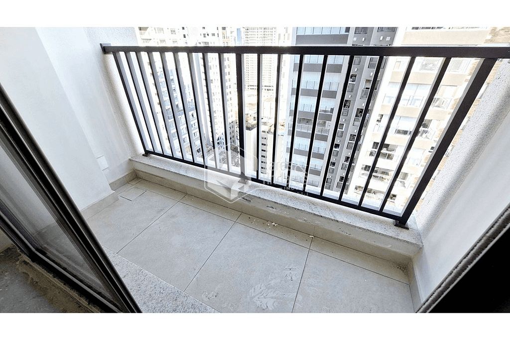 Apartamento à venda com 2 quartos, 65m² - Foto 2
