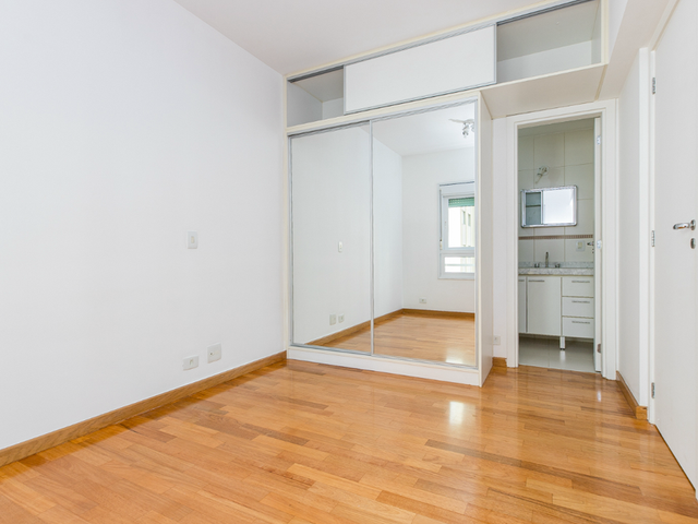 Foto do Apartamento - Apartamento à venda 2 Quartos 1 Suite 1 Vaga 66M² Moema São Paulo - SP | Lares e Andares Imóveis