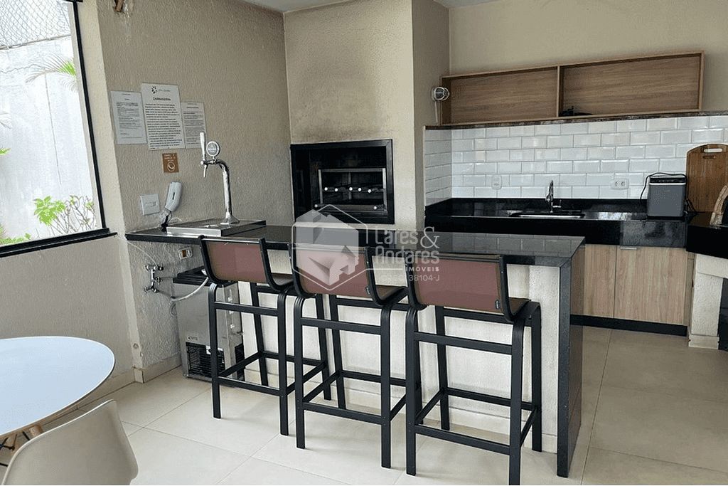 Apartamento à venda com 3 quartos, 90m² - Foto 2
