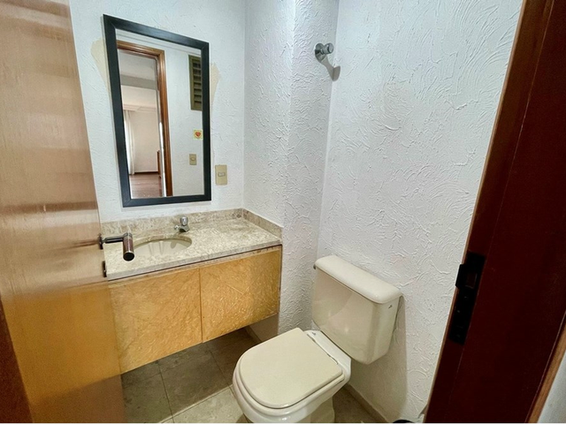 Foto do Apartamento - Apartamento à venda 4 Quartos 1 Suite 2 Vagas 130M² Aclimação São Paulo - SP | Lares e Andares Imóveis