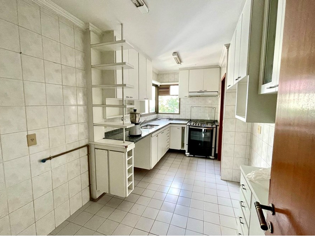 Foto do Apartamento - Apartamento à venda 4 Quartos 1 Suite 2 Vagas 130M² Aclimação São Paulo - SP | Lares e Andares Imóveis