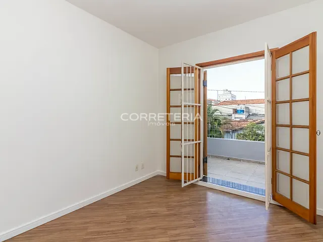 Casa 3 quartos e 4 banheiros, à venda, no bairro Saúde em São Paulo