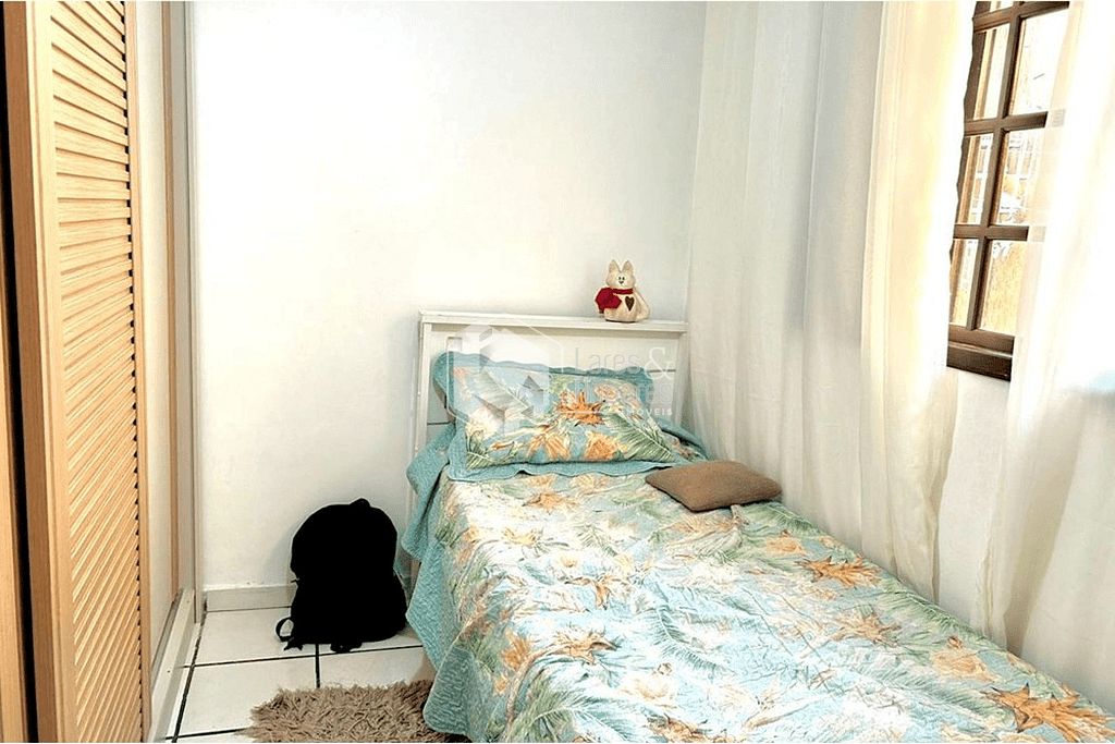 Casa à venda com 3 quartos, 70m² - Foto 4