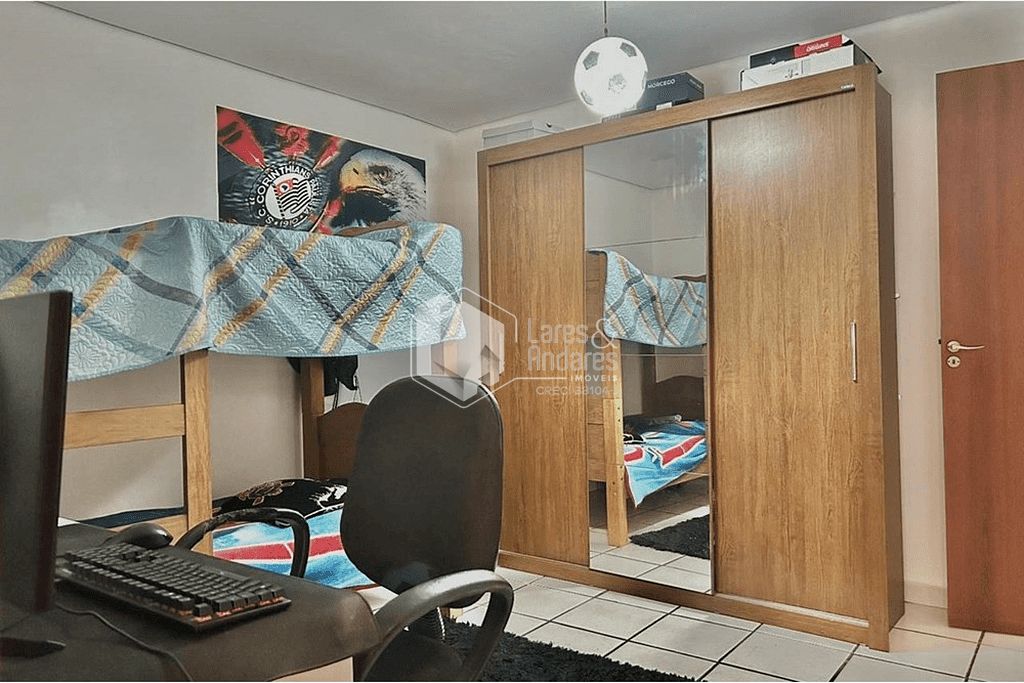 Casa à venda com 3 quartos, 70m² - Foto 7