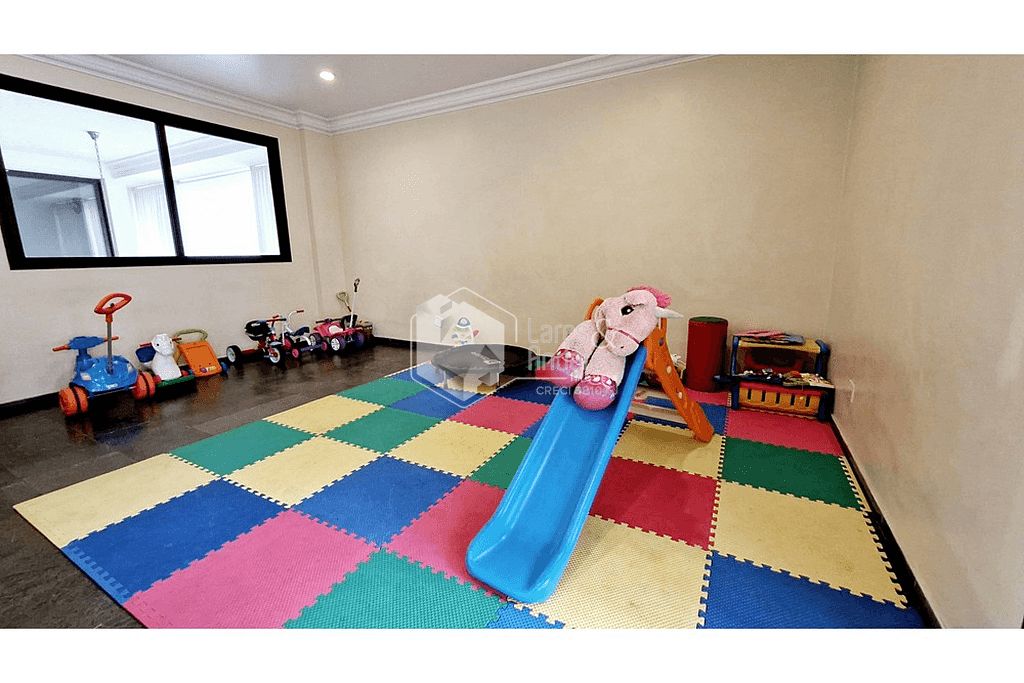 Apartamento à venda com 3 quartos, 167m² - Foto 19