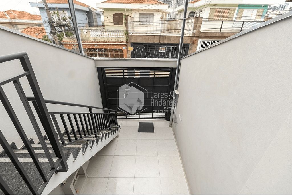 Casa à venda com 3 quartos, 105m² - Foto 2