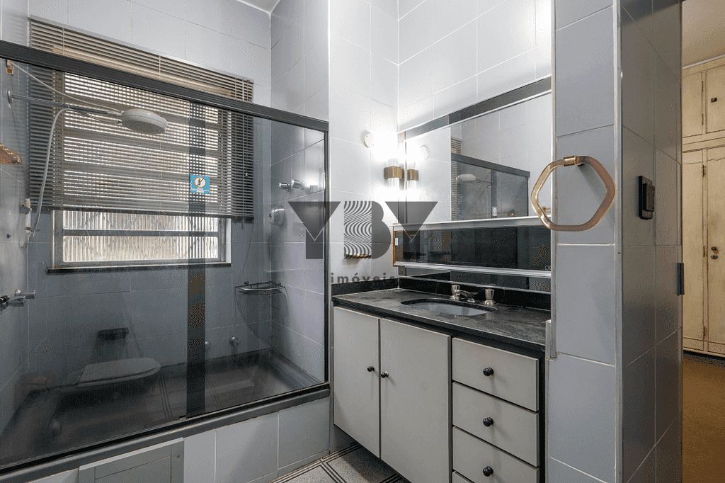 Casa à venda com 4 quartos, 330m² - Foto 47