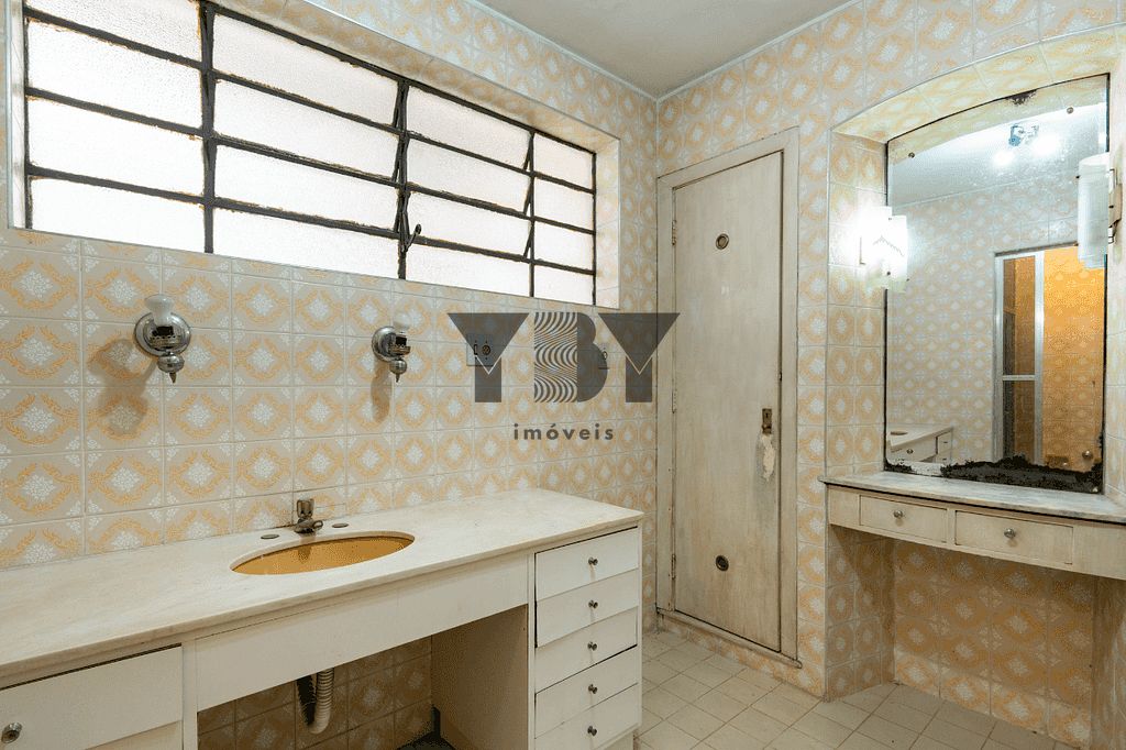 Casa à venda com 4 quartos, 330m² - Foto 52