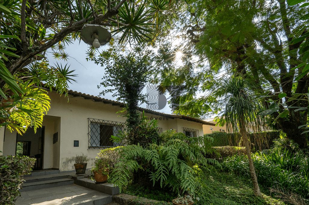Casa à venda com 4 quartos, 330m² - Foto 7