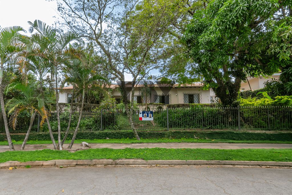 Casa à venda com 4 quartos, 330m² - Foto 11