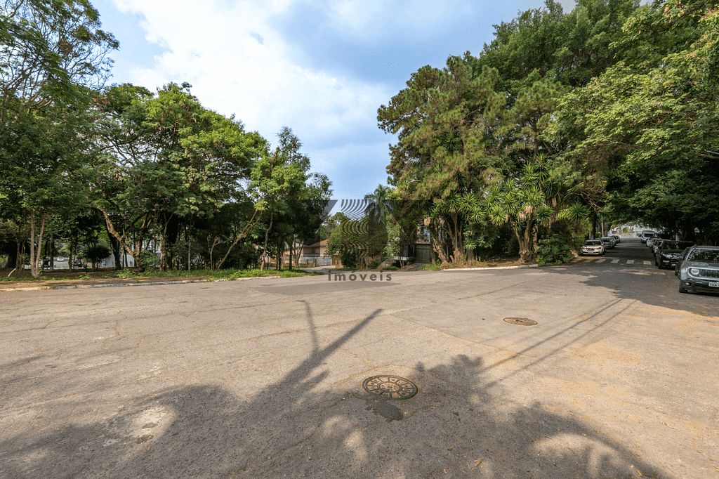 Casa à venda com 4 quartos, 330m² - Foto 26