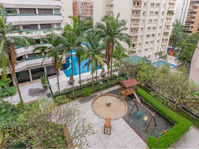 Foto do Apartamento - Apartamento à venda 4 Quartos 1 Suite 2 Vagas 146M² Moema São Paulo - SP | Lares e Andares Imóveis