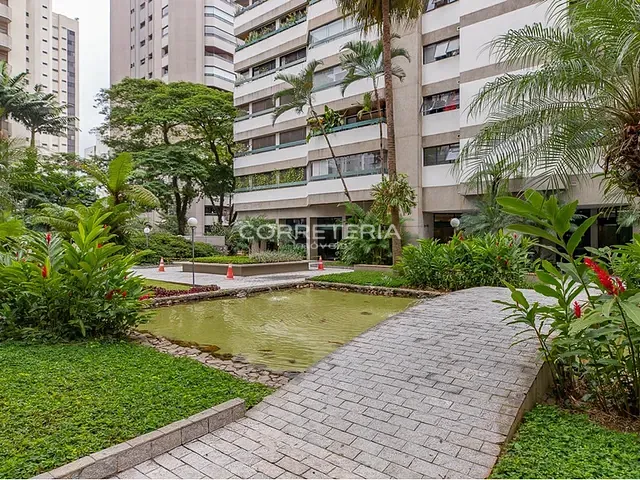 Apartamento 4 quartos e 4 banheiros, à venda, no bairro Moema em São Paulo