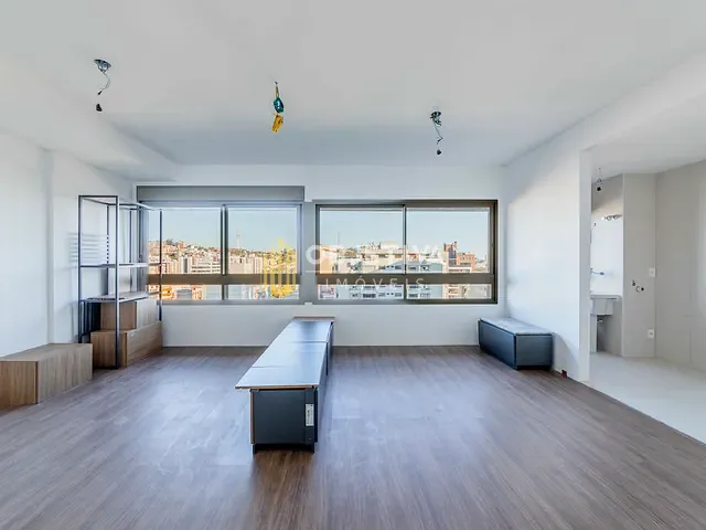 Apartamento 1 quarto e 3 banheiros, à venda, no bairro Menino Deus em Porto Alegre